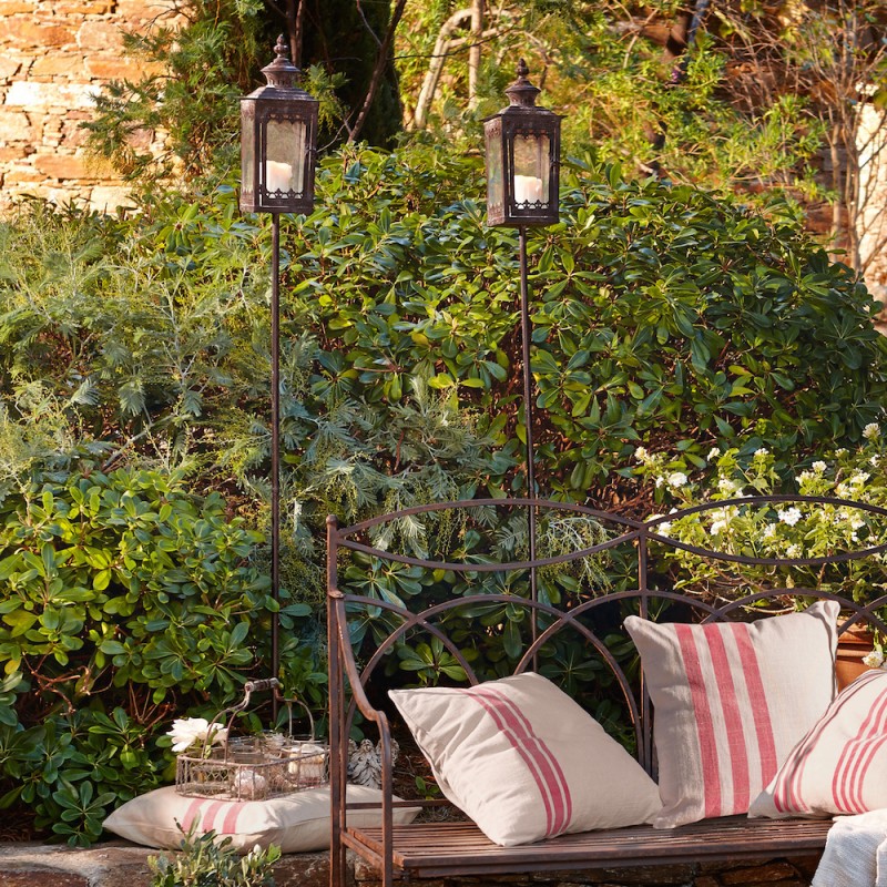 gartenaccessoires eisen, wunderschöne gartenaccessoires die für eine romantische atmosphäre, Design ideen